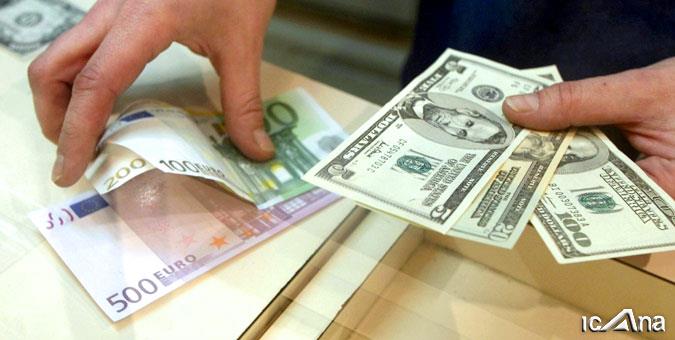 علت نوسانات شدید قیمت ارز و راهکارهای اتخاذ شده با حضور همتی بررسی می‌شود