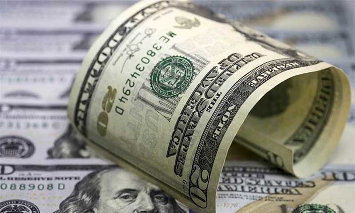 کاهش قیمت دلار در گرو بازگرداندن ارزهای حاصل از صادرات کاهش قیمت دلار در گرو بازگرداندن ارزهای حاصل از صادرات