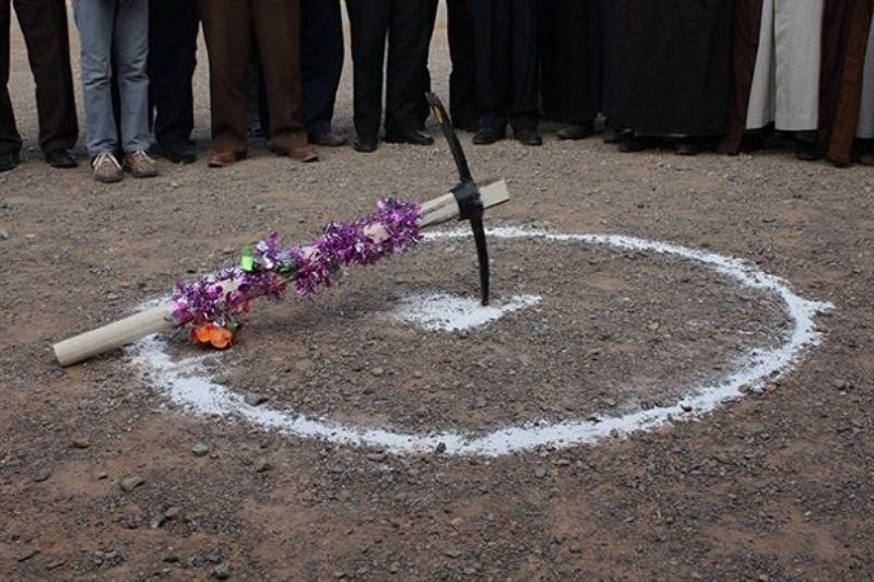 کلنگ سایت آزمایشگاه واحد معدنی نوک آباد تفتان به زمین زده شد کلنگ سایت آزمایشگاه واحد معدنی نوک آباد تفتان به زمین زده شد