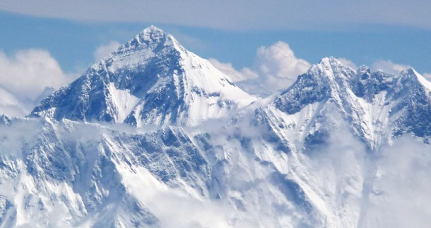 صعود کارگران کوهنورد سیستان و بلوچستان به قله تفتان صعود کارگران کوهنورد سیستان و بلوچستان به قله تفتان