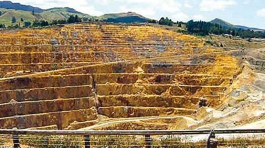 برق رسانی به ۲۰ معدن در الیگودرز برق رسانی به ۲۰ معدن در الیگودرز