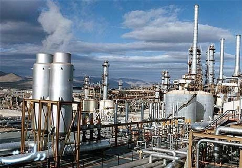 صنایع نساجی برای ساخت پتروشیمی سرمایهگذاری کنند صنایع نساجی برای ساخت پتروشیمی سرمایهگذاری کنند