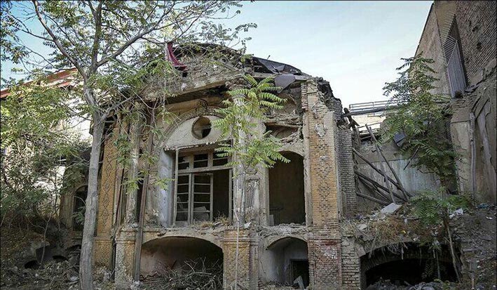 عمارت پیرنیا در لاله زار تهران جان تازه میگیرد عمارت پیرنیا در لاله زار تهران جان تازه میگیرد