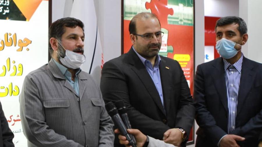 استاندار خوزستان مطرح کرد؛ نقش آفرینی فولاد اکسین در شکست تحریم‌ها/ تلاش برای اجرای پروژه فولاد سازی فولاد اکسین