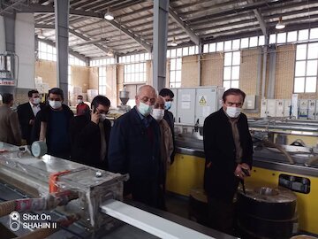 بازدید رئیس کمیسیون صنایع و معادن مجلس از کارخانجات دهگلان کردستان بازدید رئیس کمیسیون صنایع و معادن مجلس از کارخانجات دهگلان کردستان