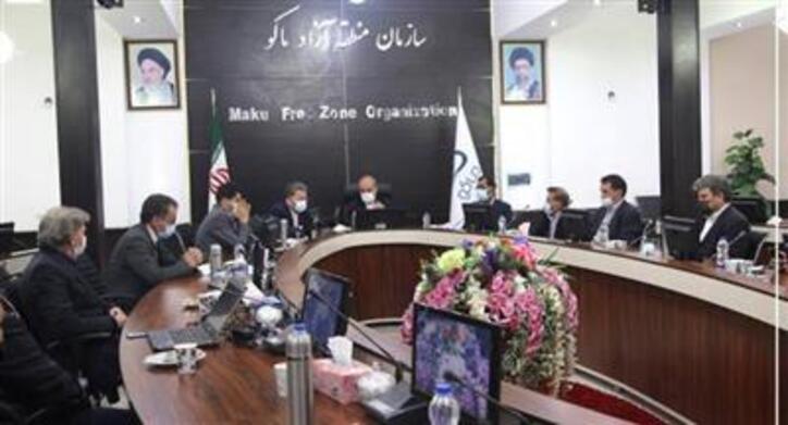 رفع موانع تولید در مناطق آزاد بدون مشارکت بخش خصوصی به کندی صورت می‌گیرد