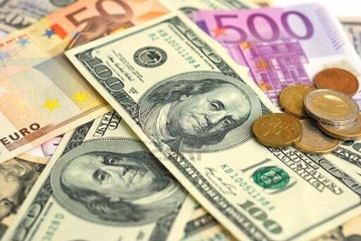 قیمت دلار ۲۴ فروردین ۱۴۰۰ به ۲۴ هزار و ۲۹۲ تومان رسید/ هر یورو ۲۸ هزار و ۳۶۰ تومان شد