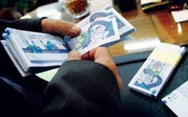 حقوق و مزایای کارکنان قرارداد کار معین و پیمانی همسان می‌شود