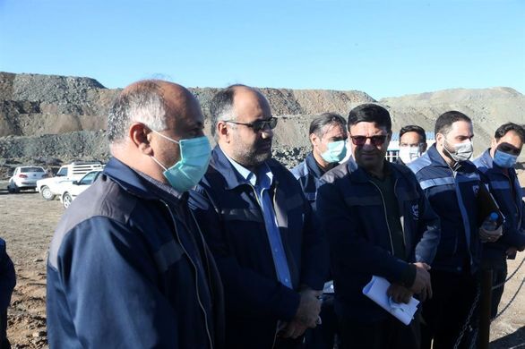 دیدار مدیر عامل شرکت سنگ آهن مرکزی ایران با کارکنان معدن سه چاهون