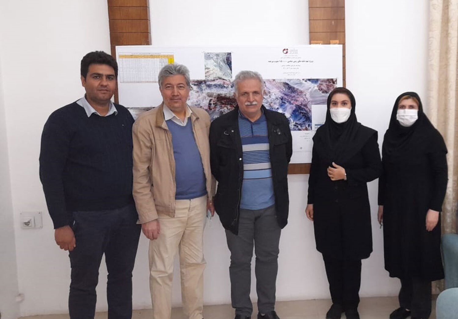 معاون اکتشاف سازمان زمینشناسی و اکتشافاتمعدنی کشور خبر داد: شناسایی نشانههایی از کانهزایی طلا، مس، آنتیموان و روی در مطالعات کانیسنگین پهنه خراسانجنوبی معاون اکتشاف سازمان زمینشناسی و اکتشافاتمعدنی کشور خبر داد: شناسایی نشانههایی از کانهزایی طلا، مس، آنتیموان و روی در مطالعات کانیسنگین پهنه خراسانجنوبی