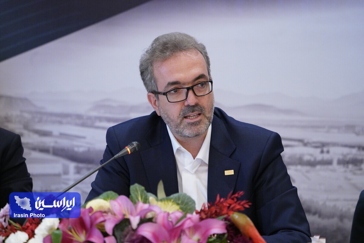 پشتیبانی فولاد مبارکه از قطعهسازان خودرو پشتیبانی فولاد مبارکه از قطعهسازان خودرو
