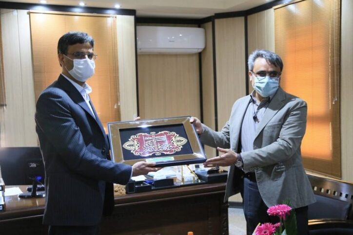 دیدار مدیر مجتمع معادن سنگ آهن فلات مرکزی ایران با فرماندار بافق