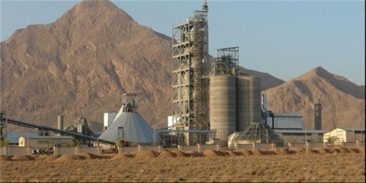 قطع گاز بیکاری موقت ۵۰۰ کارگر سیمان غرب را به دنبال دارد/ تکلیف نیروی کار چیست؟
