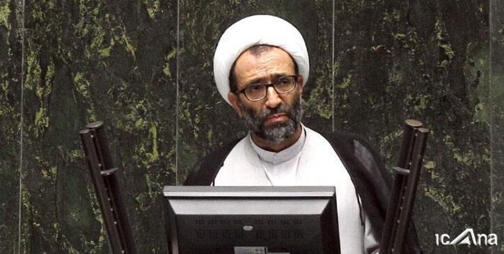 مسوولان دولتی در موضوع ارز ۴۲۰۰ تومانی متناقض صحبت می‌کنند