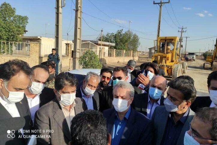 آغاز عملیات بهسازی معابر و خیابان‌های شهرک صنعتی شماره یک آبادان با حضور وزیر صمت