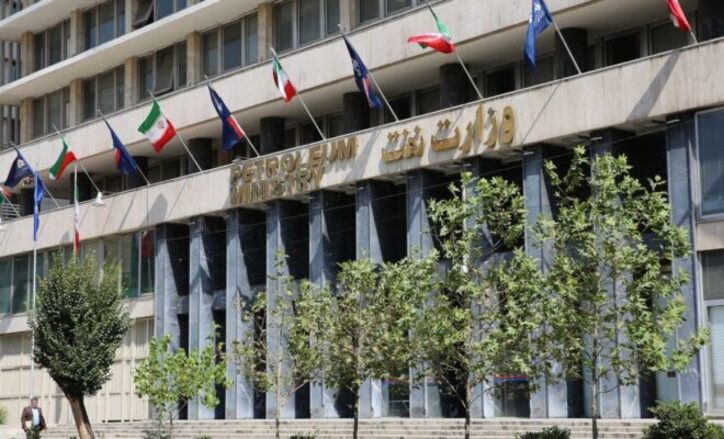 ورود مجلس به تاریکخانه وزارت نفت