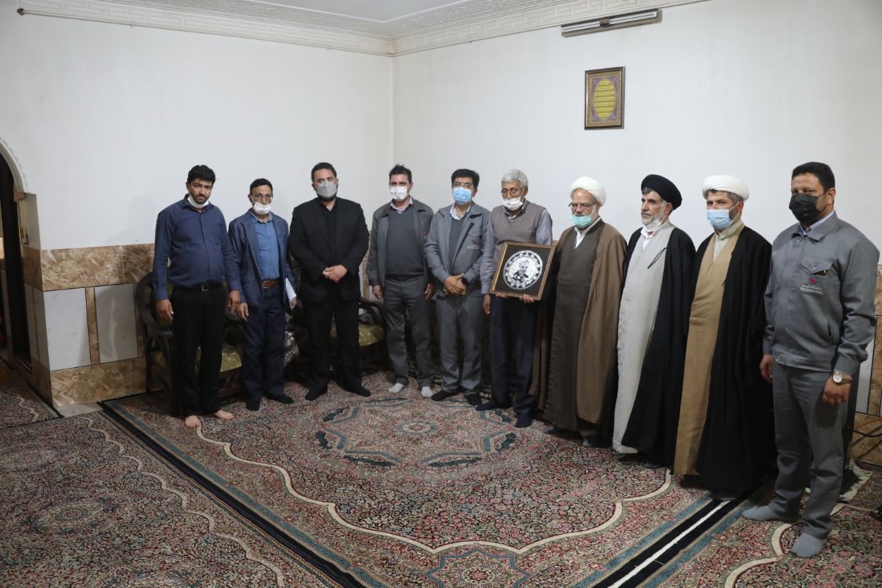 تجلیل از ایثارگران و جانبازان سیرجانی به مناسبت روز جانباز تجلیل از ایثارگران و جانبازان سیرجانی به مناسبت روز جانباز