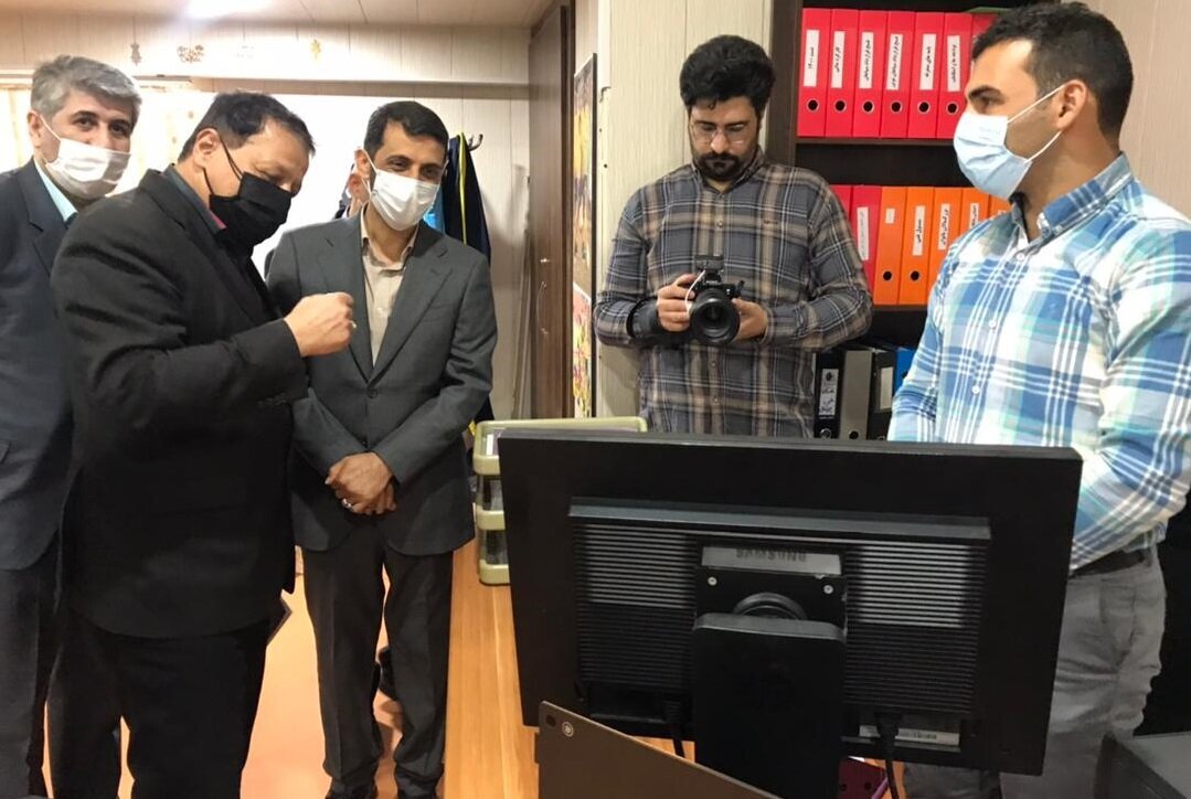 بازدید مدیرعامل فولاد مبارکه از باشگاه سپاهان + عکس بازدید مدیرعامل فولاد مبارکه از باشگاه سپاهان + عکس