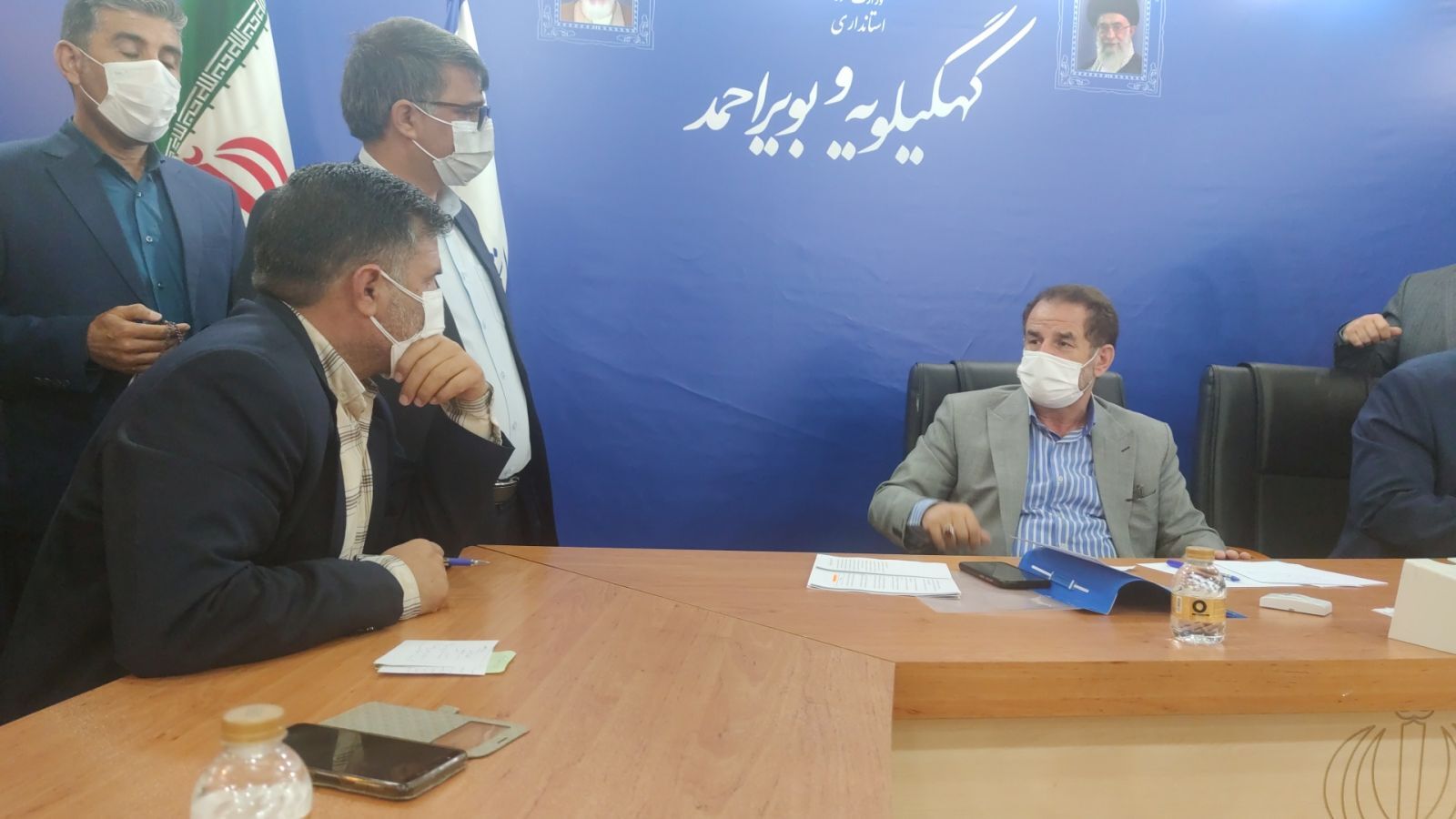 تدبیر استاندار؛ نان بوکسیت در سفره مردم کهگیلویه و بویراحمد تدبیر استاندار؛ نان بوکسیت در سفره مردم کهگیلویه و بویراحمد