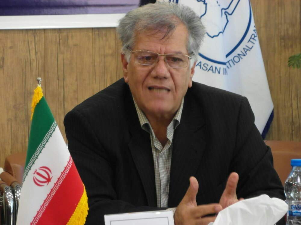 دود آتش&zwnj;سوزی &laquo;اسلام قلعه&raquo; به چشم رانندگان رفت / افزایش بار گرفتاری شرکت&zwnj;های حمل&zwnj;ونقل