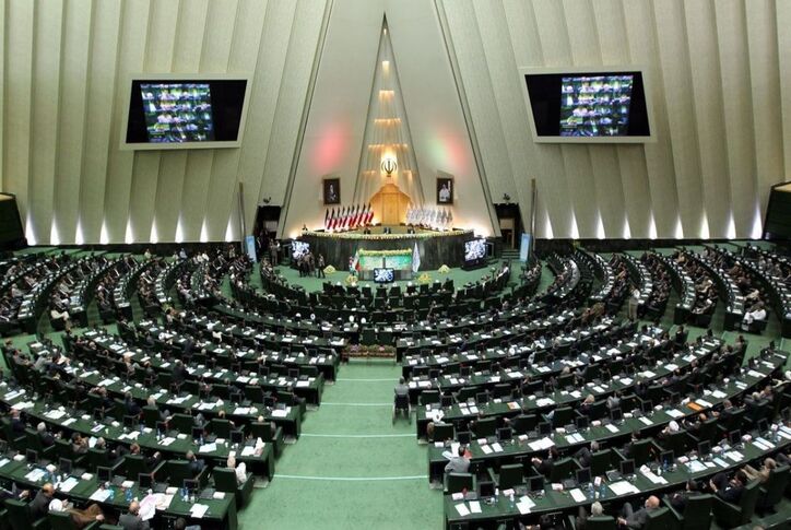 برنامه مجلس برای بررسی همسان سازی حقوق بازنشستگان و رتبه‌بندی معلمان