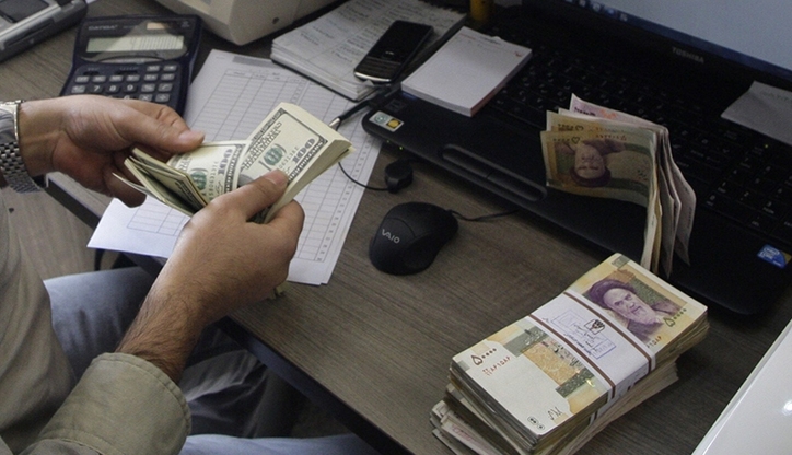 با تعطیلی بانک‌ها، حقوق کارمندان با تاخیر واریز می‌شود؟