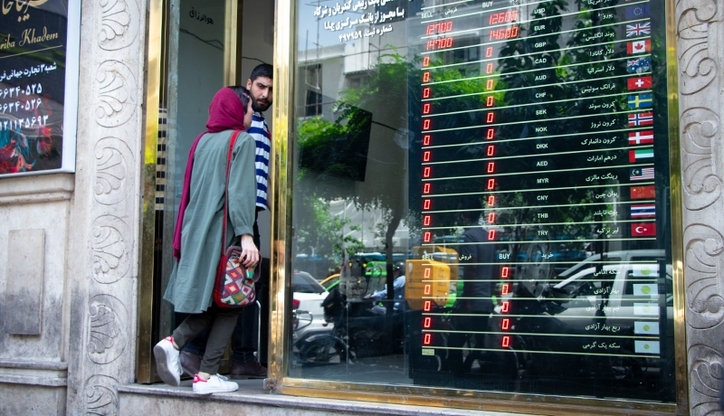 در کدام بازار سرما‌یه‌گذاری کنیم؟ / وقت خرید طلاست یا دلار یا سهام؟