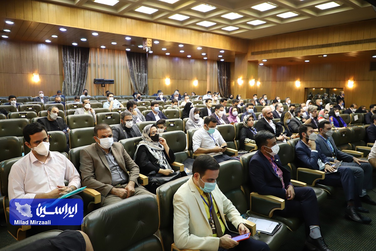 دریافت نشان عالی مدیر ارزش آفرین و تقدیر از عملکرد مدیریتی شرکت فولاد مبارکه دریافت نشان عالی مدیر ارزش آفرین و تقدیر از عملکرد مدیریتی شرکت فولاد مبارکه