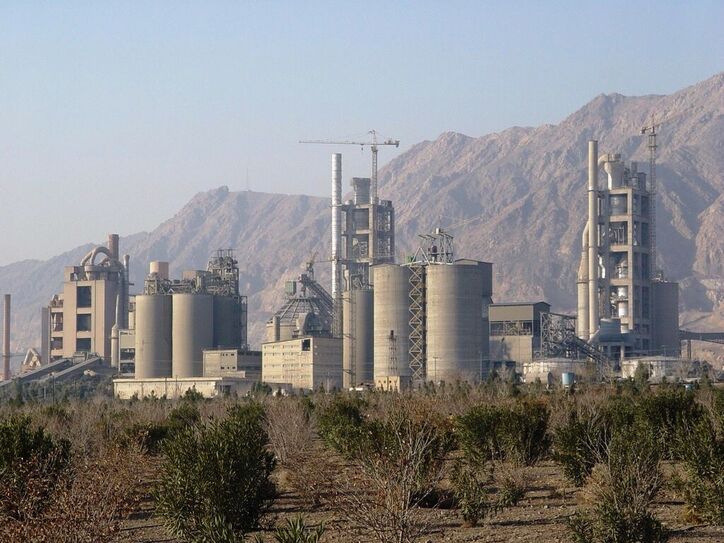 صنایع سیمانی در اولویت تامین برق قرار گرفتند