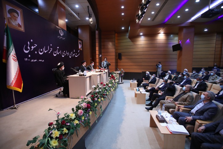 طبس می‌تواند زغال سنگ کشور را تامین کند/ ضرورت فعال سازی ظرفیت بازارچه‌های مرزی استان/ لزوم تعریف جاذبه‌های خاص سرمایه گذاری در استان