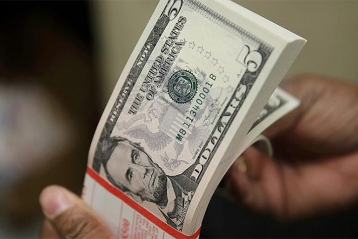 افت نرخ دلار، یورو و پوند در بازار
