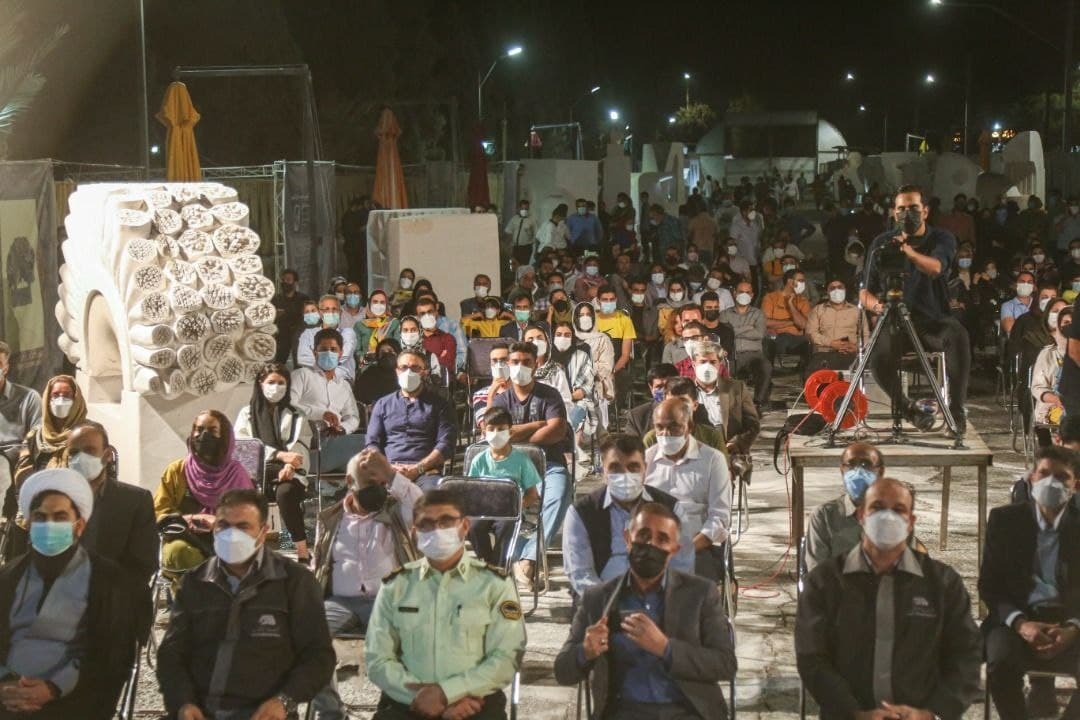 نخستین سمپوزیوم مجسمهسازی گلگهر به کار خود پایان داد نخستین سمپوزیوم مجسمهسازی گلگهر به کار خود پایان داد