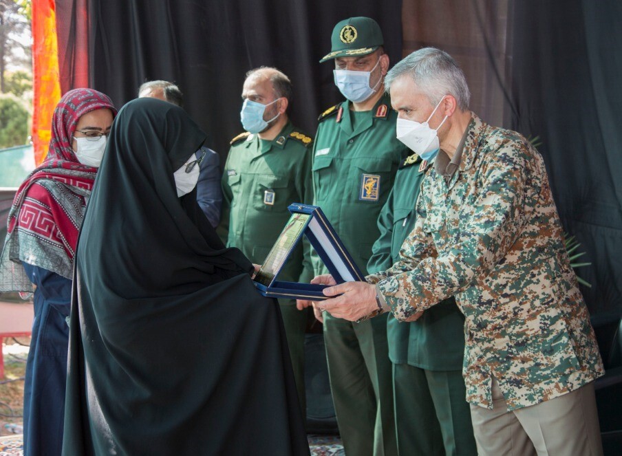 تلاشگران ذوب آهن اصفهان با عزم جهادی در سنگر تولید حضور فعال دارند تلاشگران ذوب آهن اصفهان با عزم جهادی در سنگر تولید حضور فعال دارند