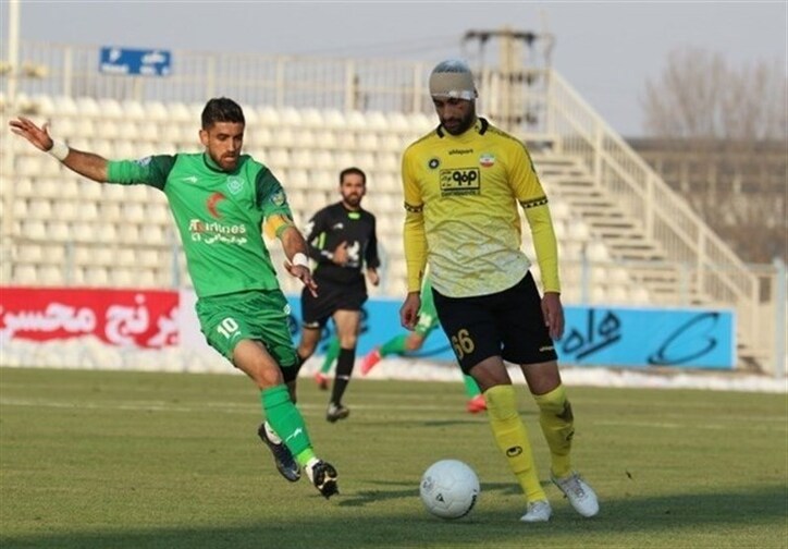 مهدی‌زاده با سپاهان تمدید کرد