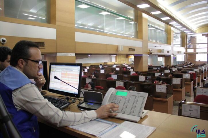 عرضه ۴۸ هزار تن فرآورده‌های نفتی و پتروشیمی در بورس کالا