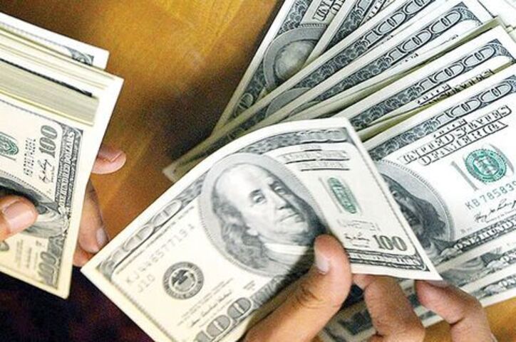 نرخ دلار و یورو در صرافی‌ها و بازار متشکل ارزی کاهش یافت