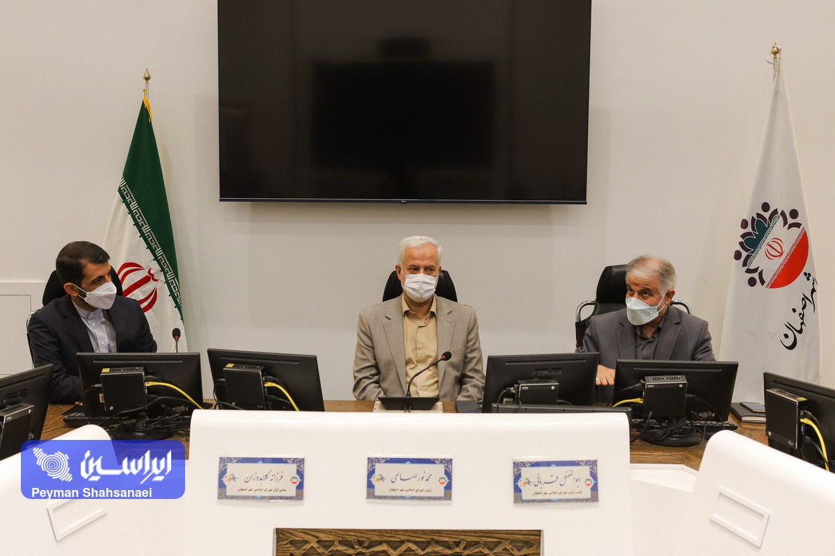 پیشنهاد تشکیل کارگروه مشترک فولاد مبارکه و شهرداری اصفهان برای همکاریهای دوجانبه پیشنهاد تشکیل کارگروه مشترک فولاد مبارکه و شهرداری اصفهان برای همکاریهای دوجانبه