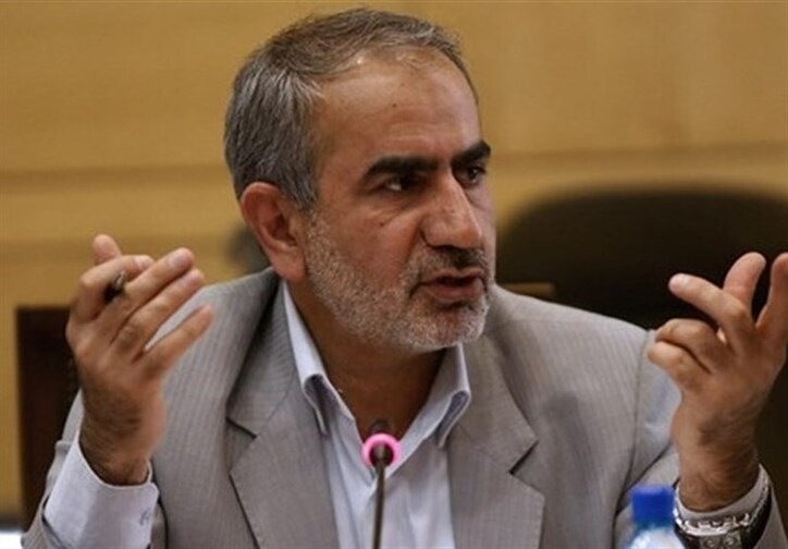 افزایش فقط ۱۰ درصدی حقوق کارمندان در راستای بودجه بدون کسری/ بورس کشش سهام فروشی دولت را ندارد