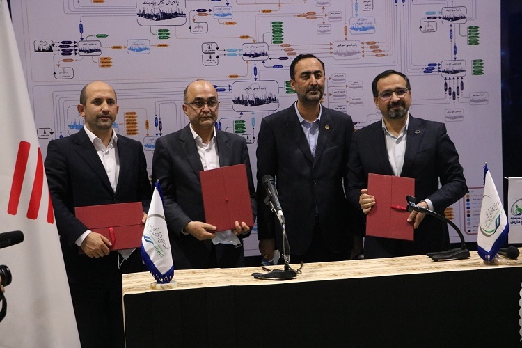 تفاهم&zwnj;نامه همکاری بین بانک ملت و هلدینگ خلیج فارس