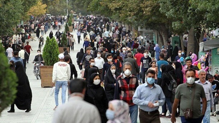 صنعت بیمه و شانس پوست‌اندازی در سال جدید