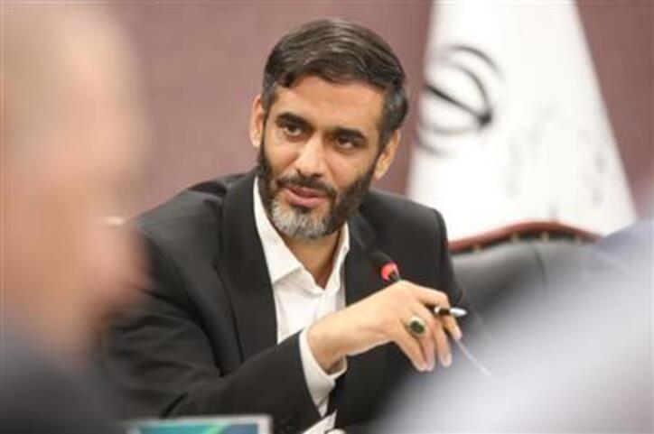 نشست صمیمی سرمایه گذاران داخلی با سعید محمد جهت بررسی راهکار‌های تولید دانش بنیان و اشتغالزایی