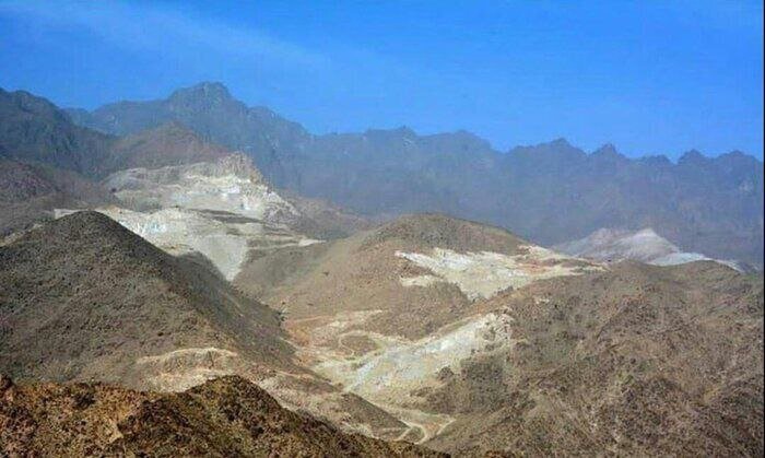 تاراج کوهستان کرکس، مهمترین منبع آب شیرین مرکز اصفهان تاراج کوهستان کرکس، مهمترین منبع آب شیرین مرکز اصفهان