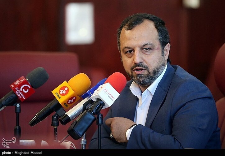 وزیر اقتصاد: تمام ۵۴ هزار میلیارد تومانی که دولت روحانی از بانک مرکزی استقراض کرده بود را تسویه کردیم