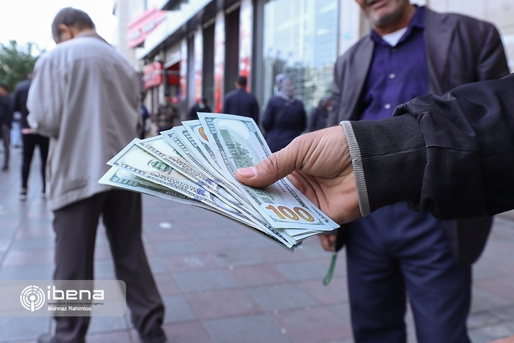 نگاه جدید ارزی از دریچه ثبات/ رشد بی‌رویه قیمت‌ها مهار شد