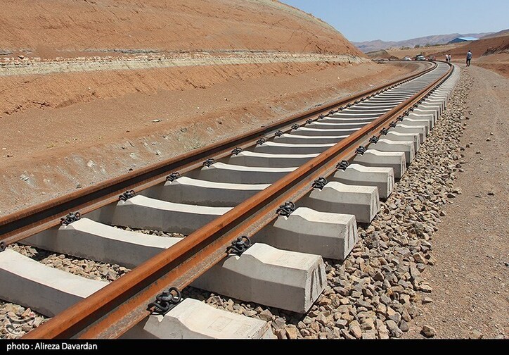 پیشرفت ۶۳ درصدی در زیرساخت‌های راه‌آهن میانه به اردبیل