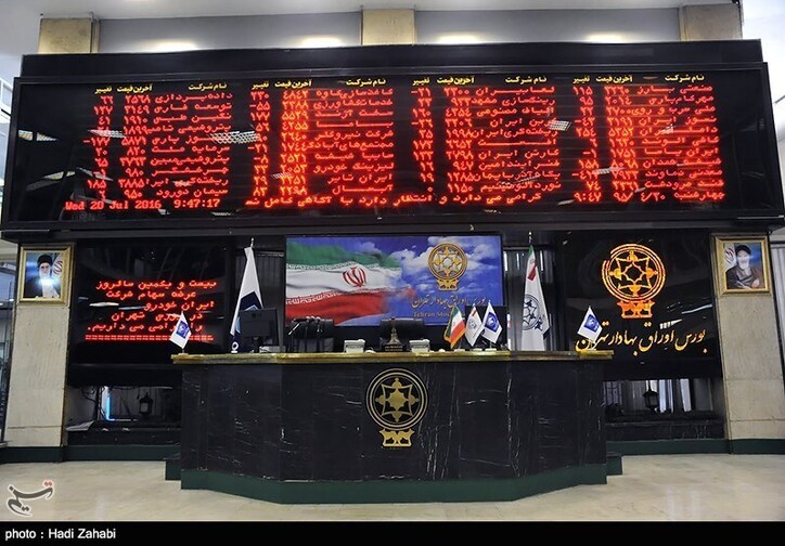 بورس امروز یکشنبه تعطیل است/ عرضه ۱۰هزار دناپلاس، فردا