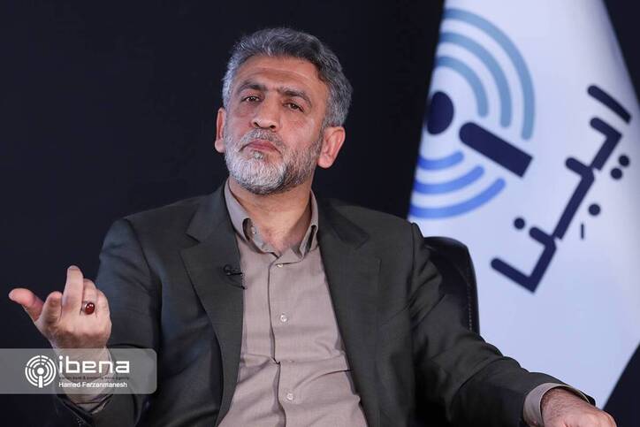 الزام سیاست تثبیت نرخ ارز/ اینکه بانک‌های مرکزی دنیا در بازار ارز دخالت نمی‌کنند یک دروغ است