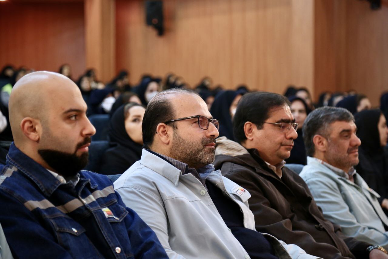 به مناسبت ولادت با سعادت حضرت فاطمه زهرا (س) جشن ریحانه النبی در فولاد خوزستان برگزار شد به مناسبت ولادت با سعادت حضرت فاطمه زهرا (س) جشن ریحانه النبی در فولاد خوزستان برگزار شد