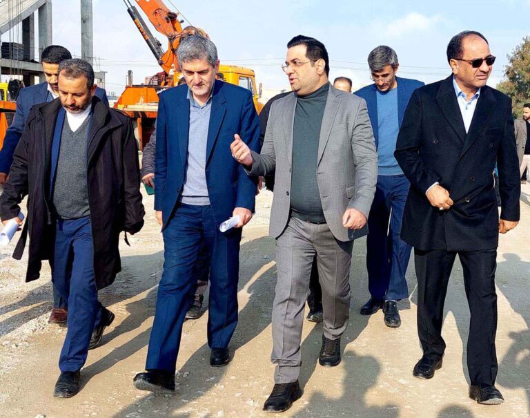 بازدید استاندار فارس از مجموعه فرهنگی ورزشی آموزشی شهید سلیمانی مجتمع فولاد غدیر نی ریز بازدید استاندار فارس از مجموعه فرهنگی ورزشی آموزشی شهید سلیمانی مجتمع فولاد غدیر نی ریز