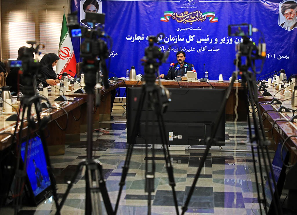امسال رکورد صادرات غیرنفتی شکسته می&zwnj;شود/ زیرساخت&zwnj;ها جوابگوی حجم تجارت و صادرات نیست